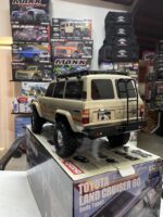 TOYOTA LAND CRUISER 60 KYOSHO - Imagen 7